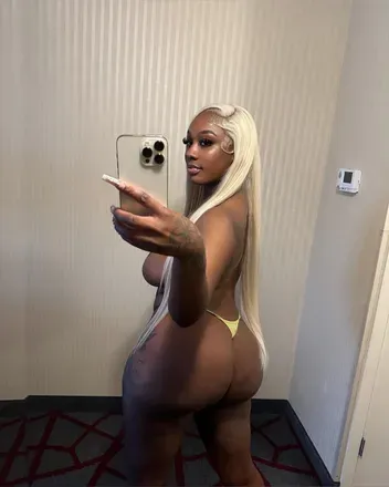 OnlyFans cuenta impaisley header 2