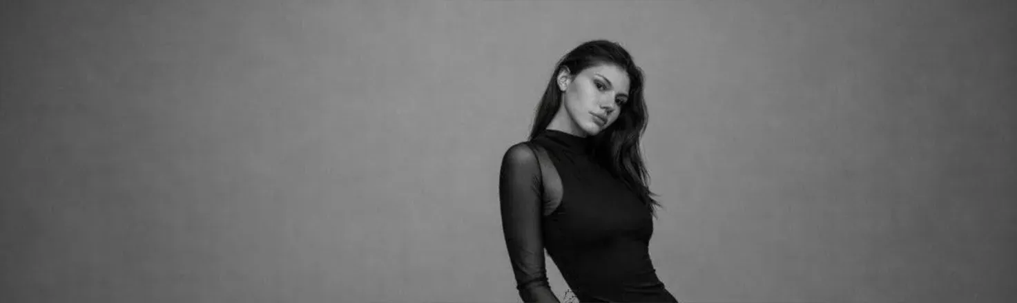 OnlyFans cuenta little_eva_vip header 2