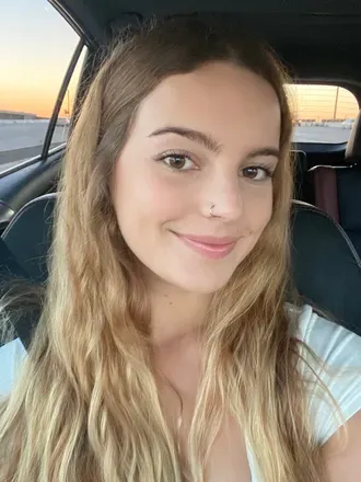 OnlyFans cuenta stellaspearsfree header 2