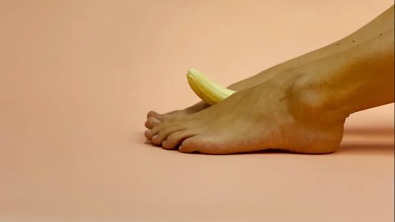 OnlyFans cuenta seethesweetestfeet header 2