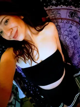 OnlyFans of povimyourbrat