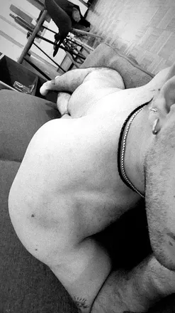 OnlyFans account  sebas0899 header 2