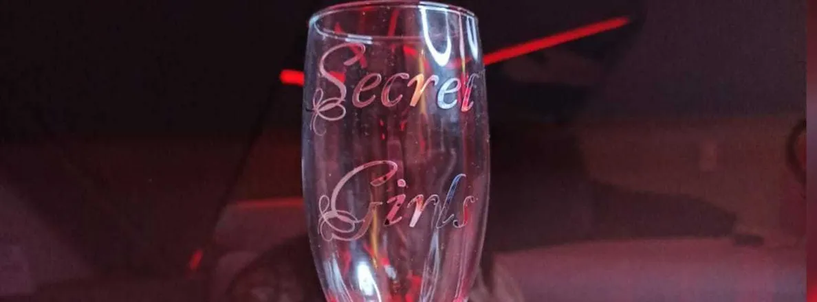OnlyFans cuenta secretgirls1 header 1