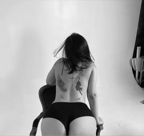 OnlyFans cuenta malishka_co header 2