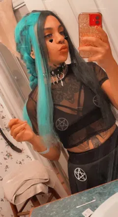 OnlyFans cuenta goth-moth-xl avatar 1