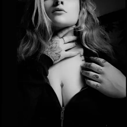OnlyFans cuenta xpinkpetals avatar 1