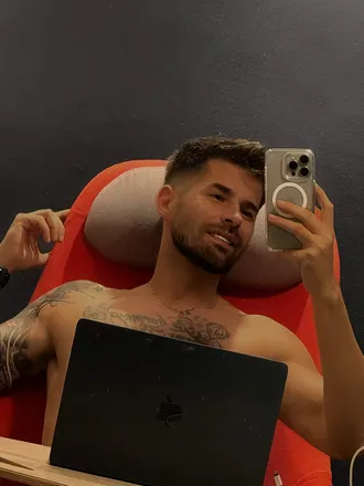 OnlyFans account  dandiary header 2