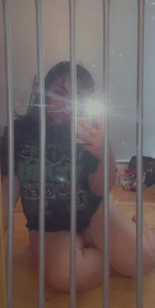 OnlyFans account  vivis_vibezz header 2
