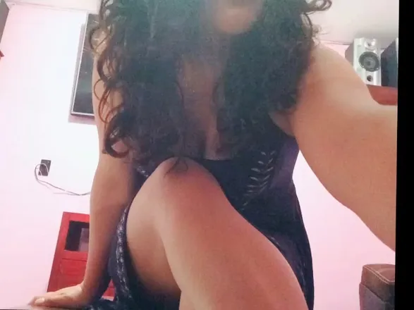 OnlyFans cuenta lucylu9001 header 2