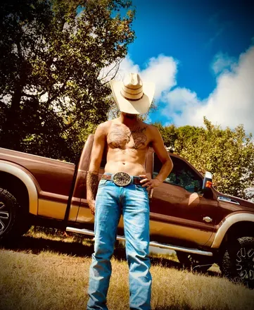 OnlyFans account  lilcowboy5075 avatar 1