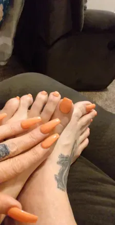 OnlyFans account  prettyfeetgirl101 avatar 1