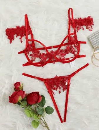 OnlyFans cuenta qeenie121 header 2