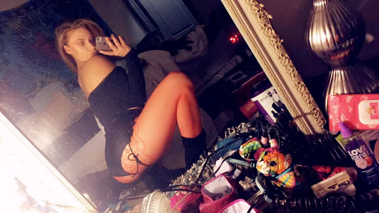 OnlyFans cuenta sweetswedishmamiii header 2