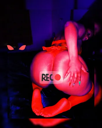 OnlyFans cuenta wickedfantasy header 2