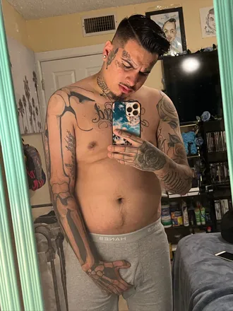 OnlyFans cuenta tattedpapacito header 2