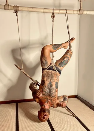 OnlyFans account  davidesa header 2