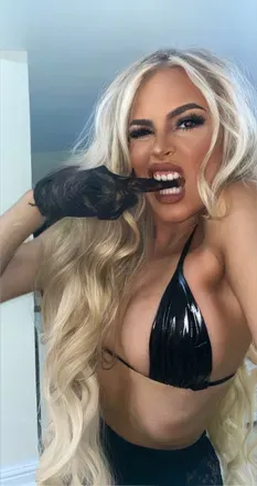 OnlyFans cuenta dannidominatrix avatar 1