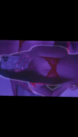 OnlyFans cuenta lexxzi header 2