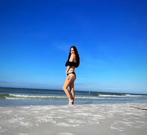 OnlyFans cuenta bebevivika header 2