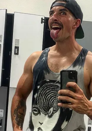 OnlyFans cuenta oni-stache avatar 1