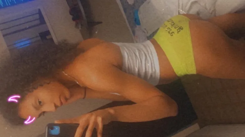 OnlyFans cuenta whateverryouulikee header 2