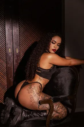 OnlyFans cuenta emytatuada avatar 1