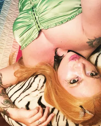 OnlyFans cuenta retrosexy avatar 1