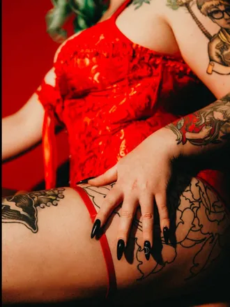 OnlyFans cuenta pearls_playland header 2