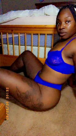 OnlyFans cuenta melbell22 header 2