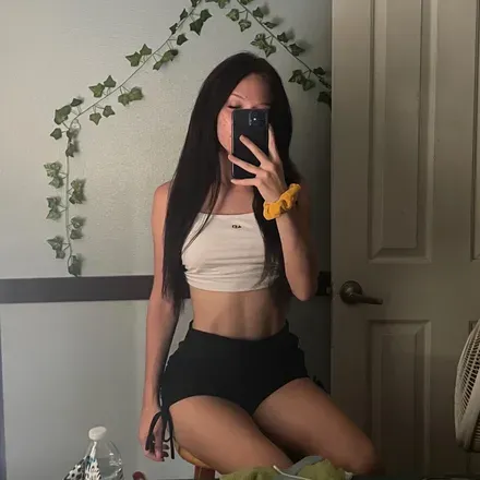 OnlyFans account  fitnesswithkara avatar 1