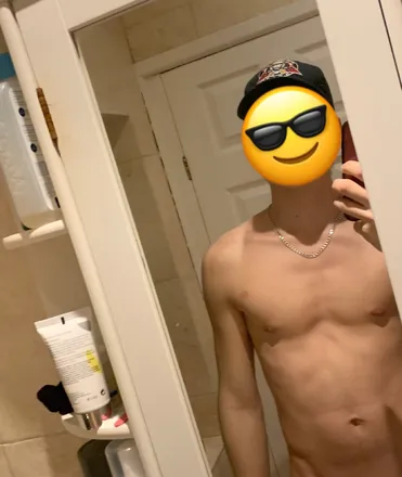 OnlyFans cuenta hugo123321 header 2