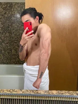 OnlyFans cuenta yourdaddysebss avatar 1