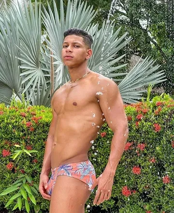 OnlyFans account  navaanyelo avatar 1