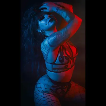 OnlyFans cuenta petitegoth13 avatar 1
