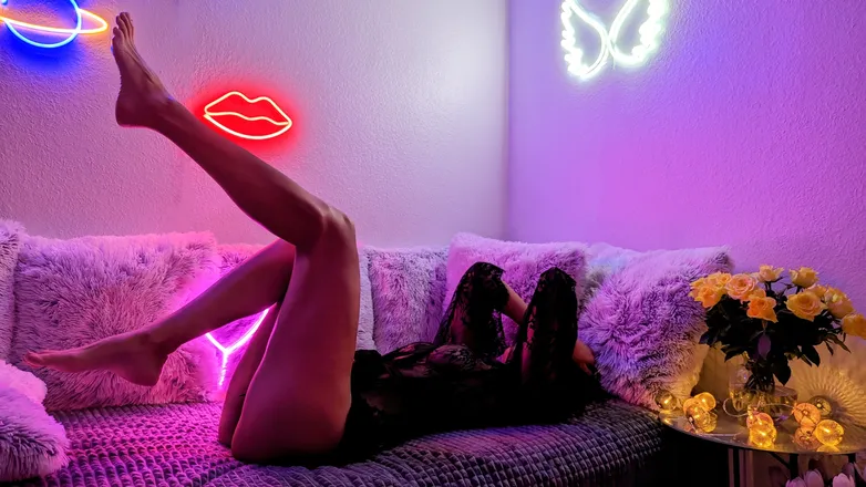 OnlyFans cuenta lorienna header 2