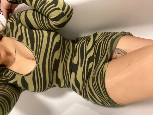 OnlyFans cuenta savviesaylor header 2
