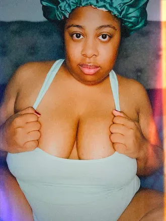 OnlyFans cuenta karamellexdreams avatar 1