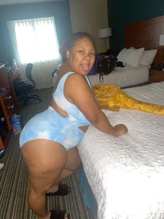 OnlyFans account  u93675855 header 2