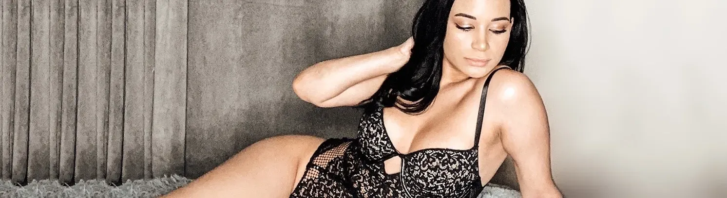 OnlyFans account  shayxfanclub header 2