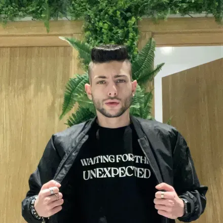 OnlyFans cuenta teo_bulgaria header 2