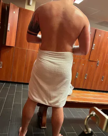 OnlyFans cuenta lockerroomlogan avatar 1