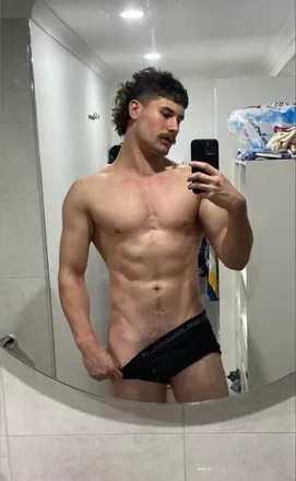 OnlyFans cuenta realyspidey header 2