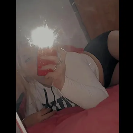 OnlyFans cuenta chicaonly04 header 2