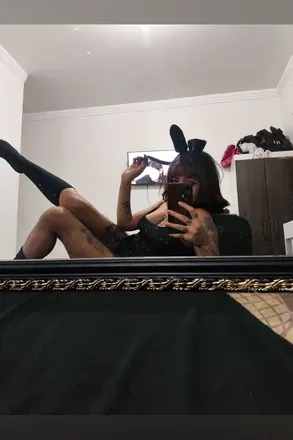 OnlyFans cuenta swe_naomi header 2