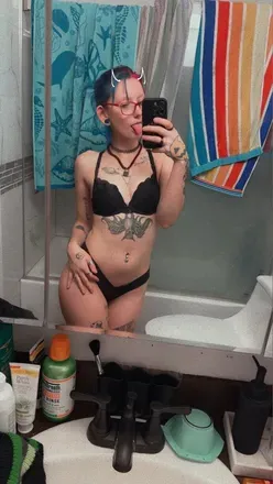 OnlyFans cuenta d3monqueen666 avatar 1