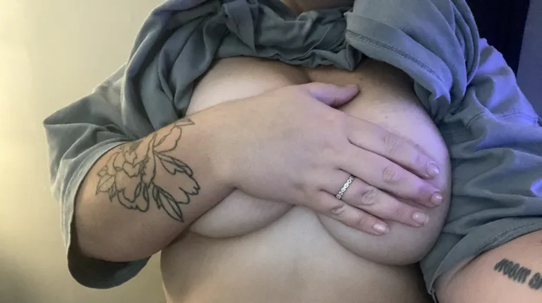 OnlyFans account  alwaysdeepthroating header 2
