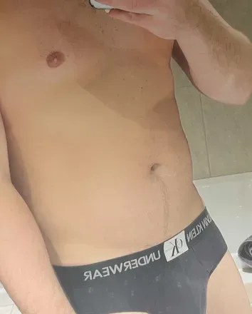 OnlyFans cuenta aus_boyadventures avatar 1