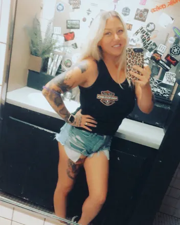OnlyFans account  themcnastees header 2