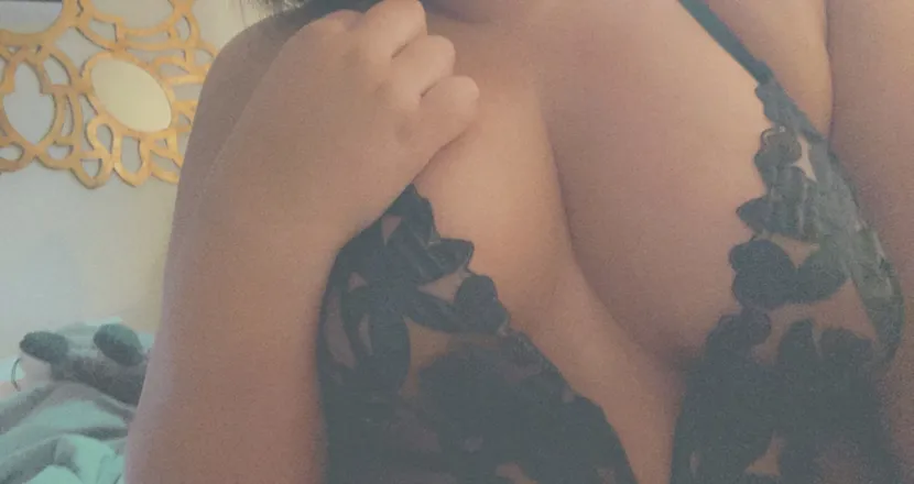 OnlyFans cuenta alexandracolette header 2