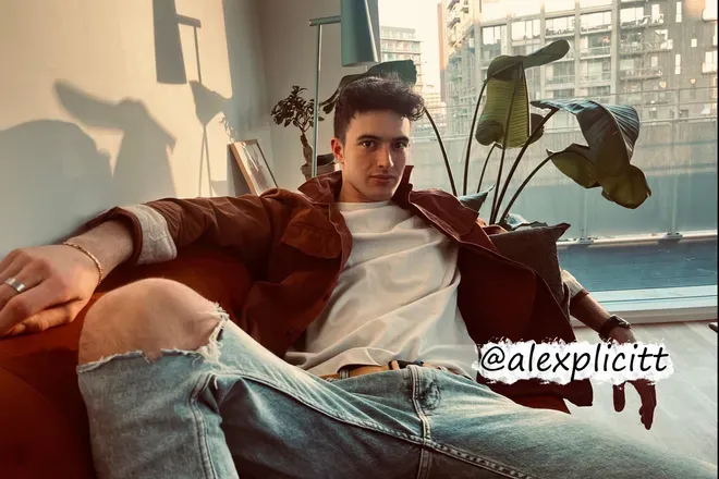 OnlyFans cuenta alexplicitt header 2